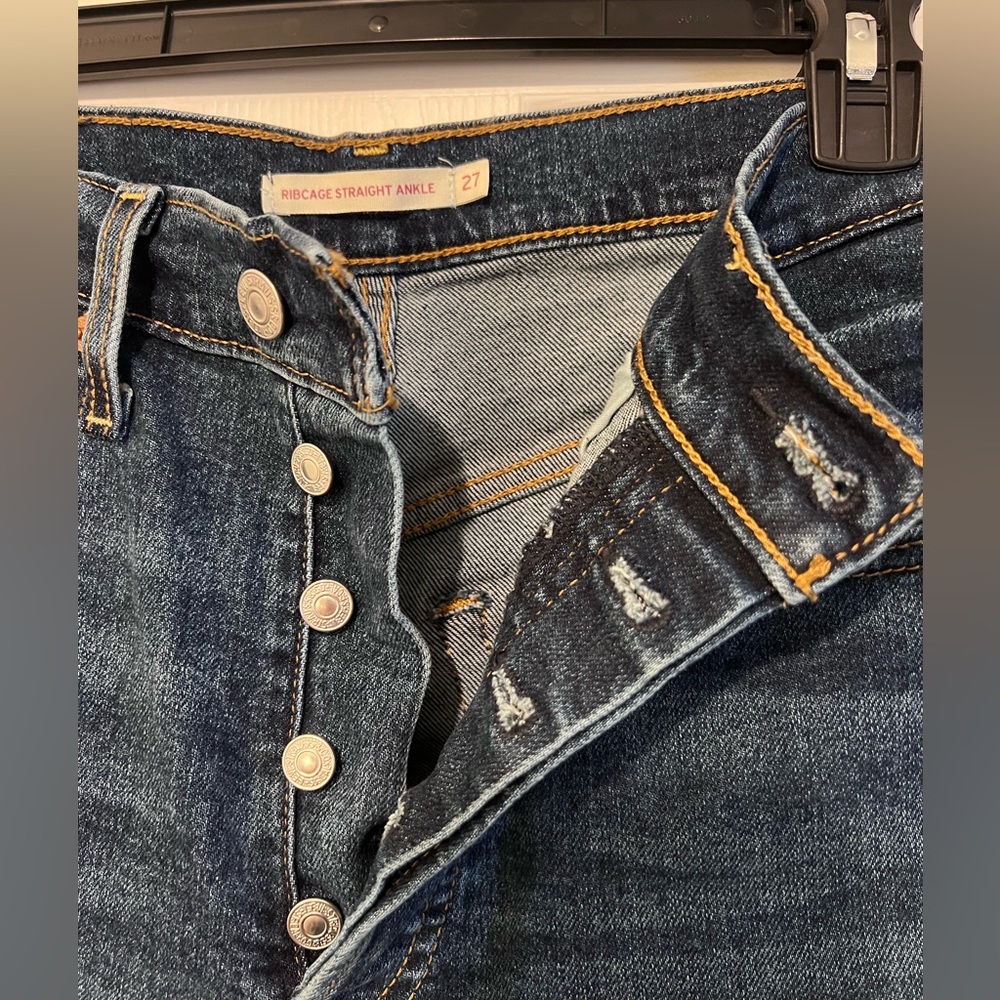 Levi’s Straight Ribcage Ankle Size 27